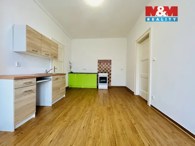 Pronájem bytu 1+1, Klatovy - Klatovy II, Masarykova, 54 m2