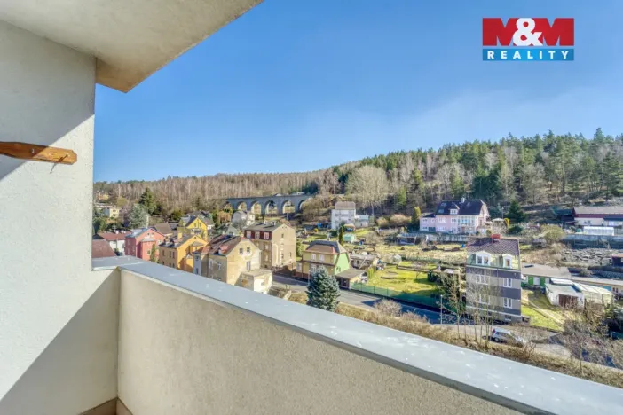 Prodej bytu 2+1, Karlovy Vary - Doubí, Modenská, 60 m2