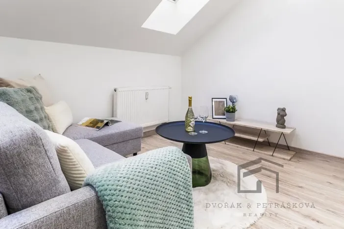 Prodej bytu 2+kk, Praha - Libeň, Pod Labuťkou, 40 m2