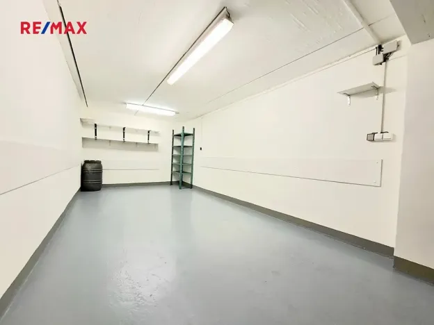 Pronájem skladu, Praha - Čimice, K Ládví, 17 m2