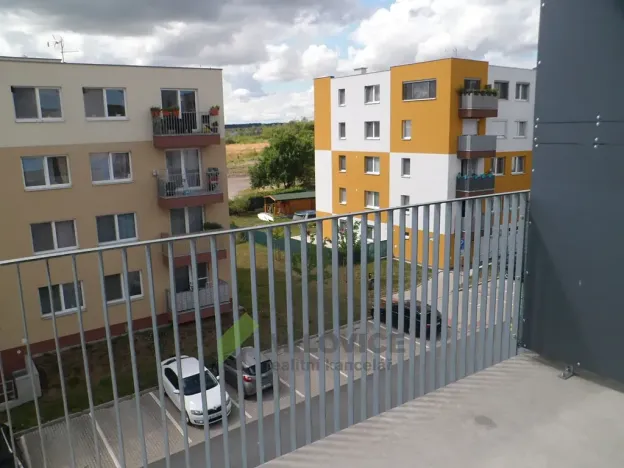 Pronájem bytu 1+kk, Milovice, Armádní, 27 m2