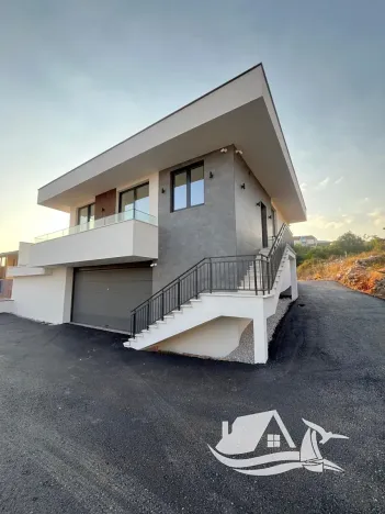 Prodej vily, Кримовице, Černá Hora, 115 m2