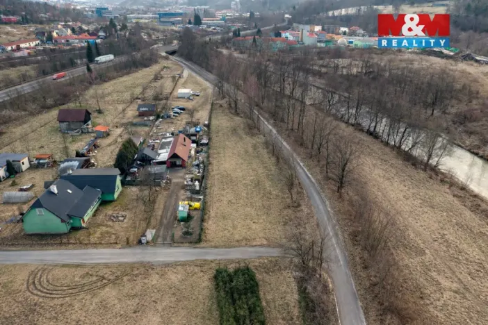 Prodej pole, Vsetín, 1931 m2