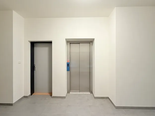 Pronájem bytu 2+kk, Milovice, Slepá, 57 m2