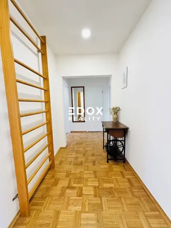 Prodej bytu 4+1, Praha - Modřany, Pertoldova, 89 m2