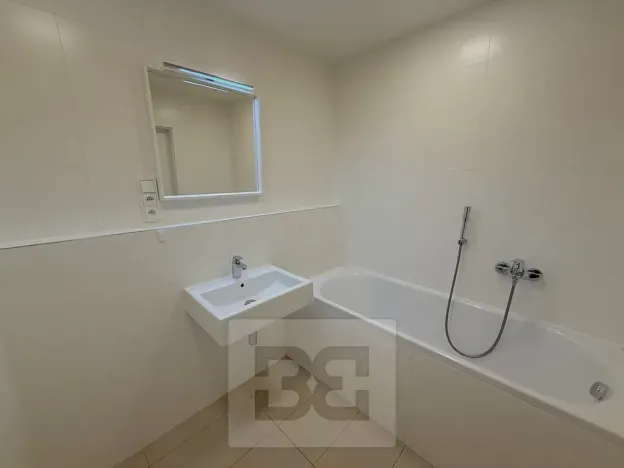 Pronájem bytu 3+kk, Praha - Horní Měcholupy, Janovská, 62 m2