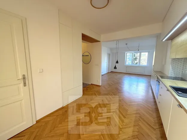 Pronájem bytu 3+kk, Praha - Vršovice, Amurská, 72 m2