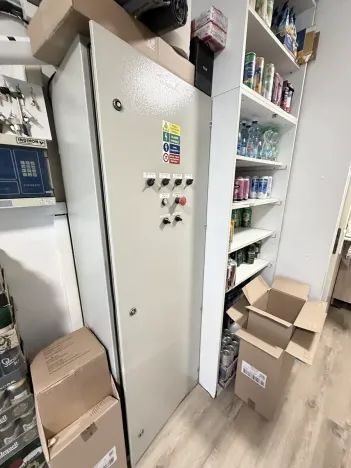 Prodej komerční nemovitosti, Kly, 781 m2