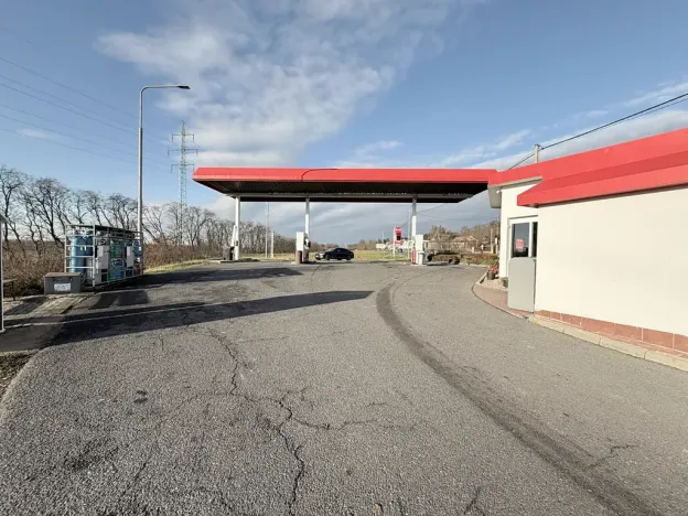 Prodej komerční nemovitosti, Kly, 781 m2