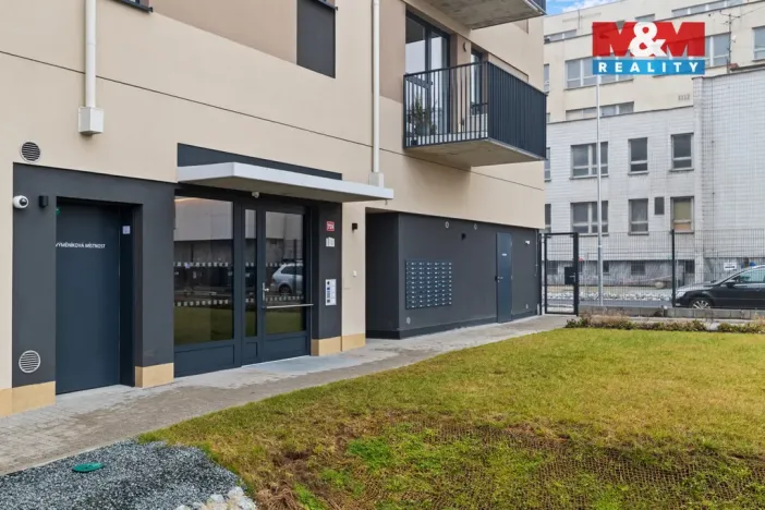 Pronájem bytu 1+kk, Kralupy nad Vltavou, Nádražní, 37 m2