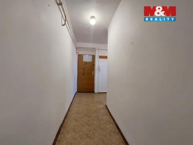 Prodej bytu 1+1, Klášterec nad Ohří - Miřetice u Klášterce nad Ohří, Pražská, 52 m2