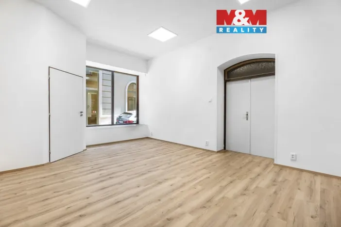 Pronájem obchodního prostoru, Liberec, Růžová, 25 m2