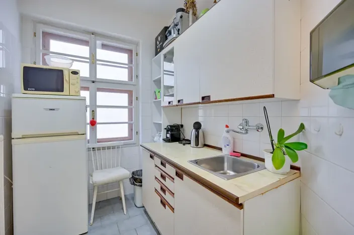 Pronájem kanceláře, Olomouc, Zámečnická, 18 m2