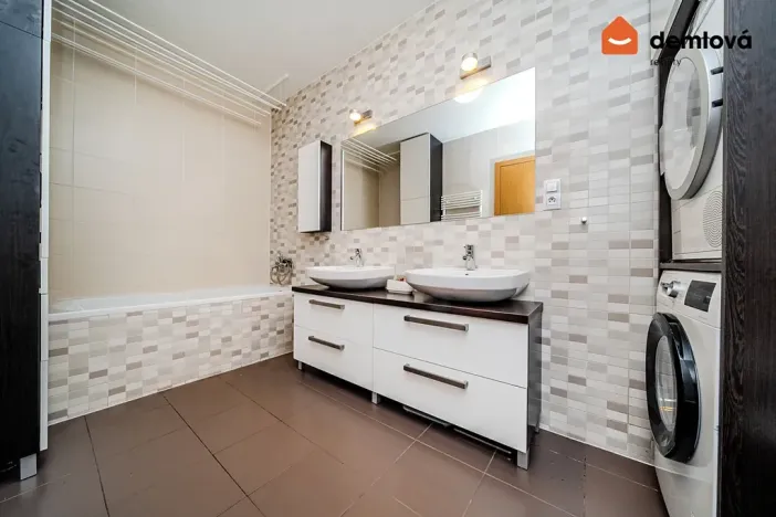 Prodej bytu 4+kk, Ostrava, Biskupská, 96 m2