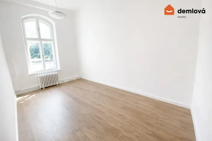 Pronájem kanceláře, Ostrava, Smetanovo náměstí, 24 m2