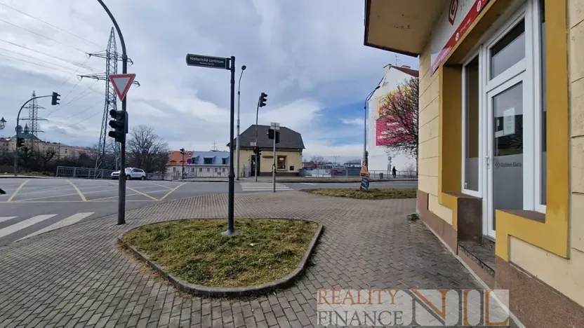 Pronájem obchodního prostoru, Plzeň, Na Roudné, 76 m2