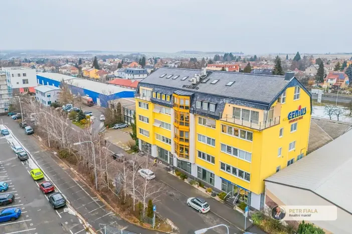 Pronájem kanceláře, Praha - Dolní Chabry, Dopraváků, 240 m2