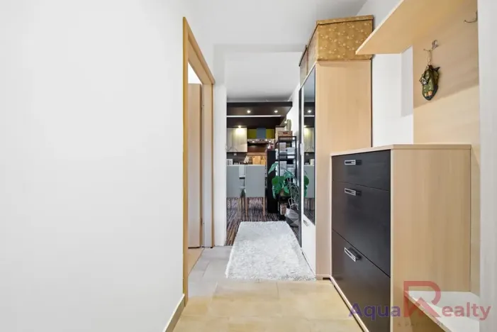 Prodej bytu 3+kk, Ostrov, Vančurova, 70 m2
