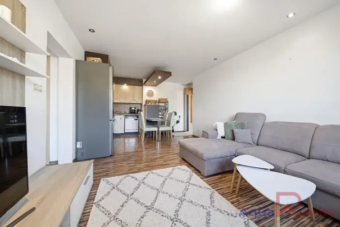 Prodej bytu 3+kk, Ostrov, Vančurova, 70 m2