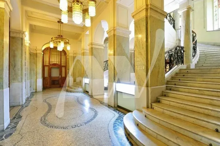 Pronájem kanceláře, Praha - Nové Město, Spálená, 538 m2