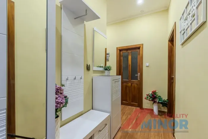 Prodej bytu 3+1, Slaný, Ouvalova, 94 m2