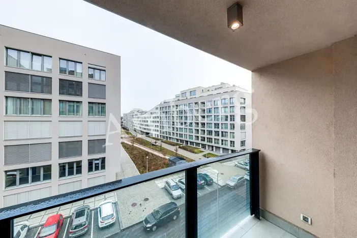 Pronájem bytu 1+kk, Praha - Karlín, U Mlýnského kanálu, 37 m2