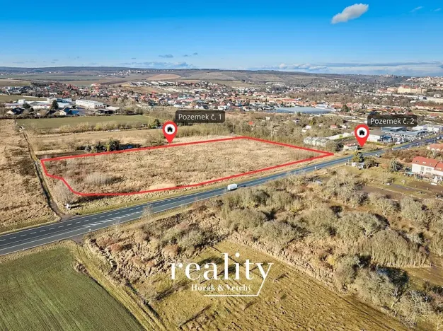 Prodej komerčního pozemku, Znojmo, 23288 m2