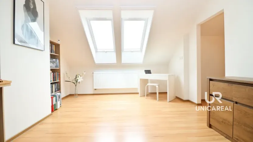 Prodej bytu 3+kk, Velešovice, 71 m2