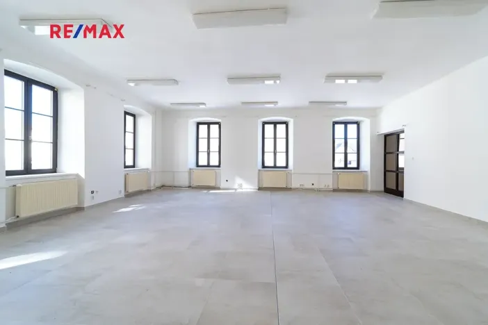 Prodej obchodního prostoru, Králíky, 5. května, 519 m2