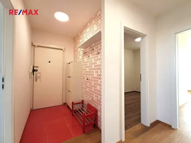 Pronájem bytu 4+kk, Praha - Písnice, Na okruhu, 79 m2