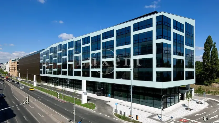 Pronájem kanceláře, Praha - Karlín, Rohanské nábřeží, 467 m2