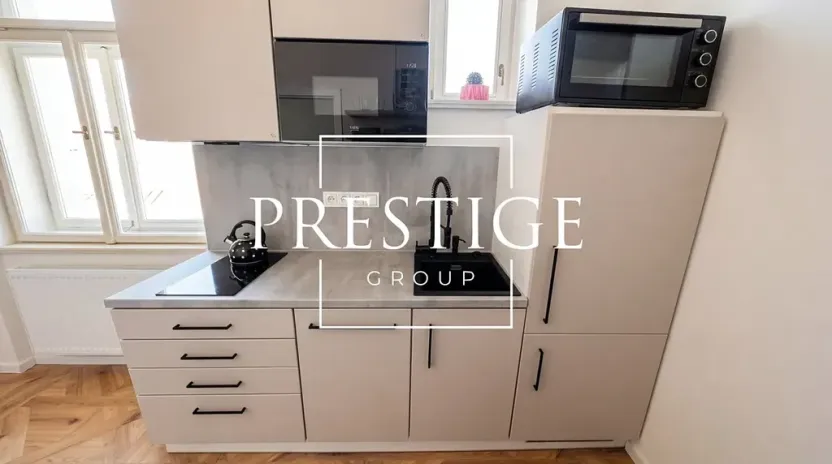 Pronájem bytu 2+kk, Praha - Smíchov, Nádražní, 32 m2