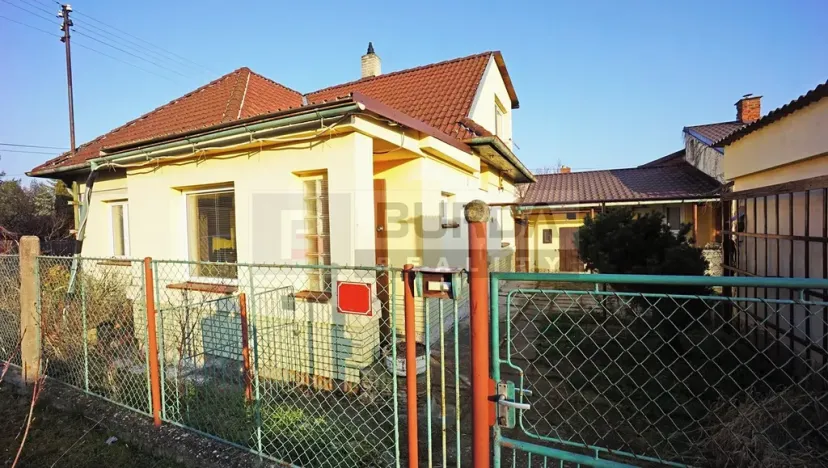 Pronájem rodinného domu, Neratovice, 246 m2