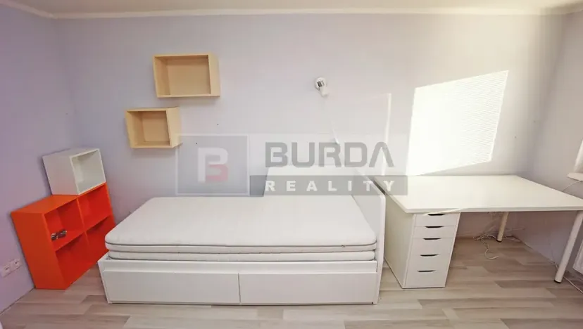 Pronájem rodinného domu, Neratovice, 246 m2