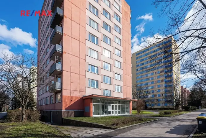Prodej bytu 3+1, Praha - Malešice, Počernická, 72 m2