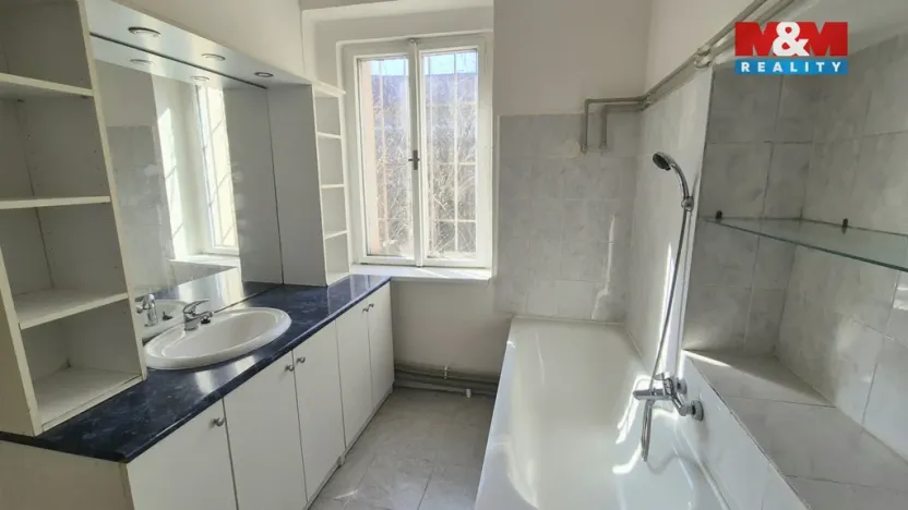 Pronájem bytu 1+1, Kladno, plk. Stříbrného, 40 m2