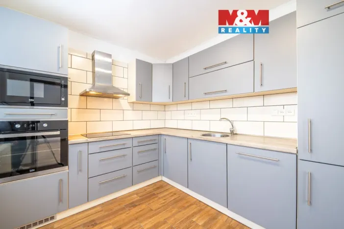 Prodej bytu 2+1, Děčín, Pohraniční, 62 m2