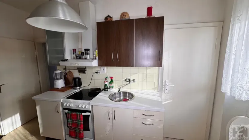 Prodej bytu 2+1, Tanvald, Radniční, 77 m2