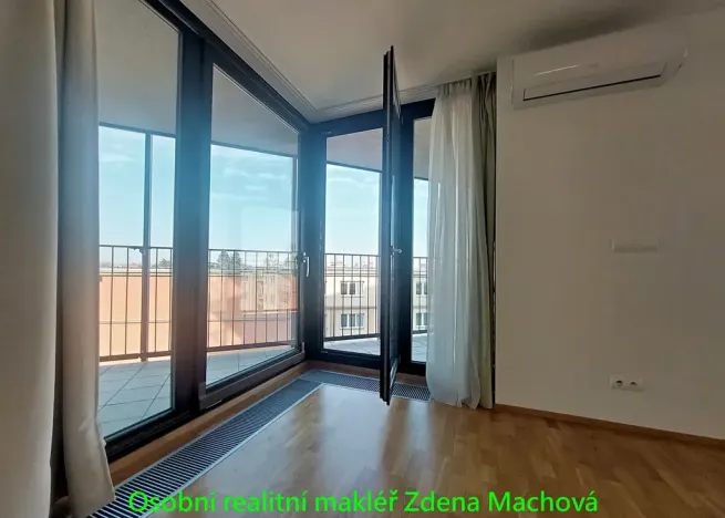 Pronájem bytu 1+kk, Praha - Žižkov, 38 m2