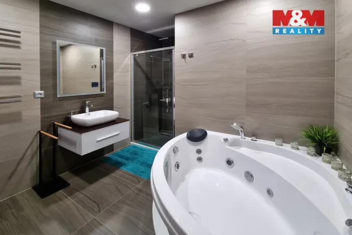 Pronájem bytu 3+kk, Karlovy Vary - Drahovice, Mattoniho nábřeží, 127 m2