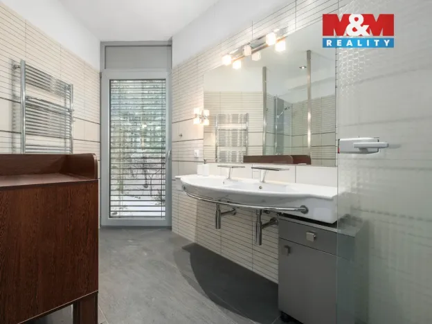 Prodej rodinného domu, Pastviny, 237 m2