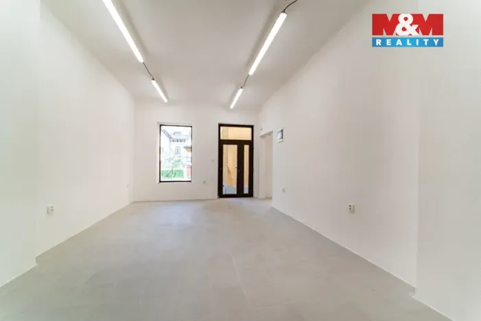 Pronájem obchodního prostoru, Mariánské Lázně, Hlavní třída, 76 m2