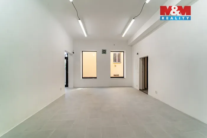 Pronájem obchodního prostoru, Mariánské Lázně, Hlavní třída, 76 m2