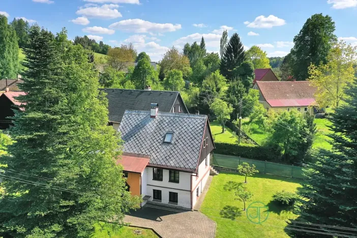 Prodej rodinného domu, Janov, 300 m2