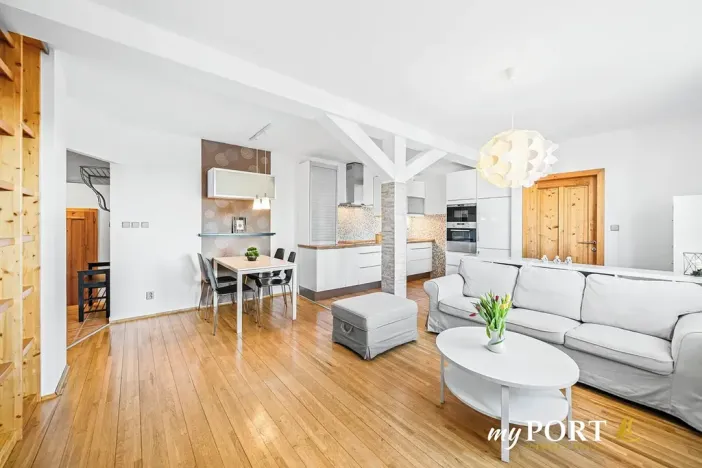 Pronájem bytu 4+kk, Plzeň, Erbenova, 83 m2