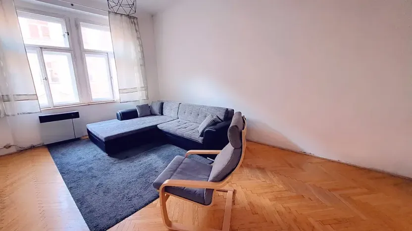 Pronájem bytu 2+1, Praha - Vinohrady, Sarajevská, 71 m2