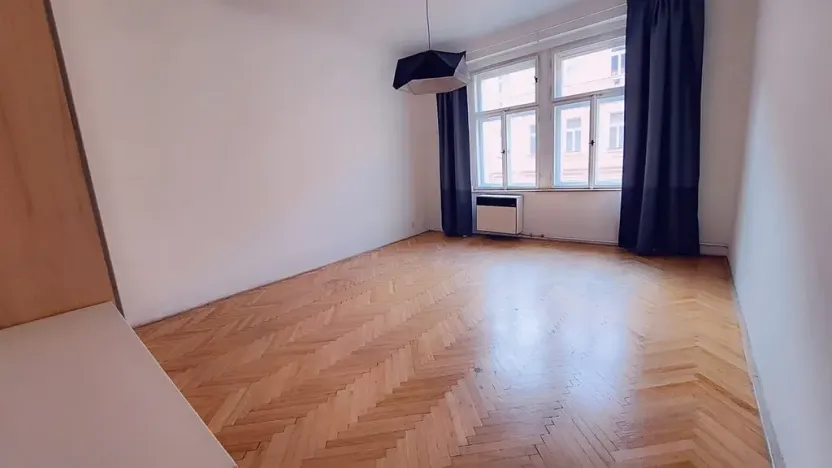 Pronájem bytu 2+1, Praha - Vinohrady, Sarajevská, 71 m2