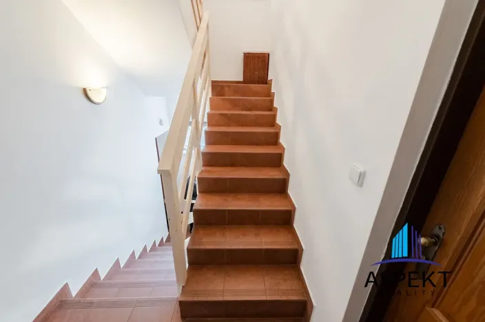 Pronájem bytu 1+kk, Praha - Kobylisy, Učitelská, 25 m2