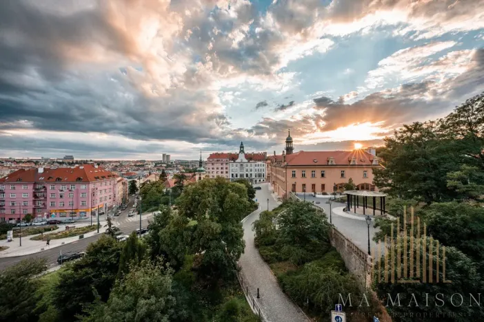 Pronájem bytu 3+kk, Praha - Vršovice, Holandská, 84 m2