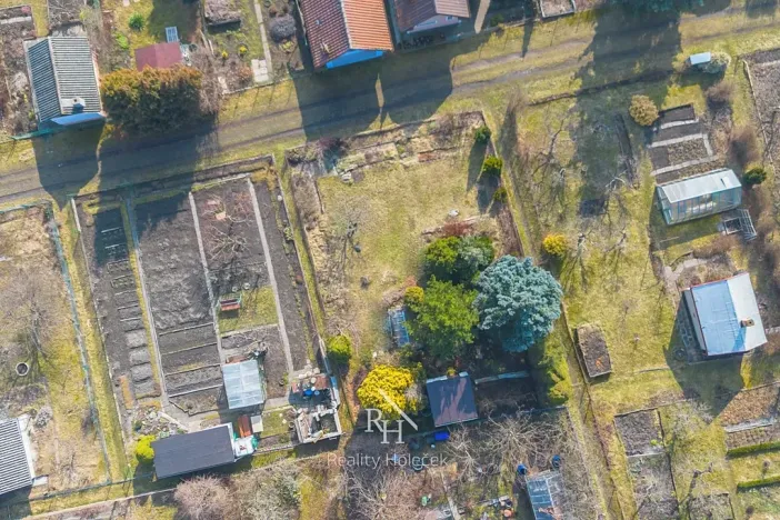 Prodej zahrady, Kladno, 303 m2